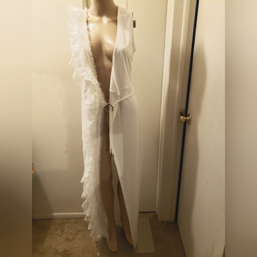 White cardigan with one side lace trim